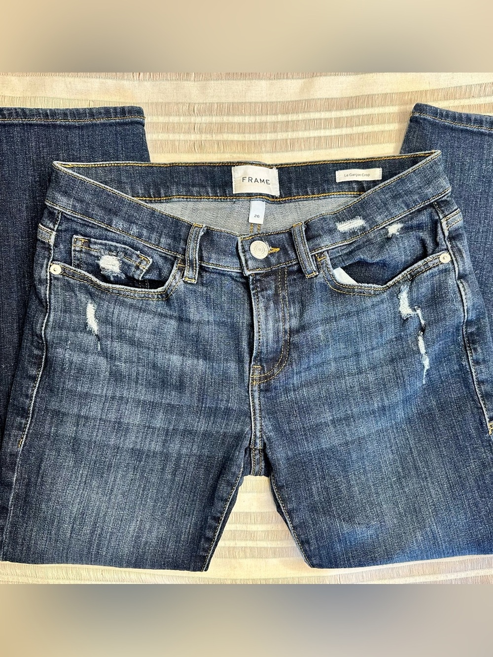 FRAME Le Garçon Crop Distressed Jeans 26 - Picture 3 of 8